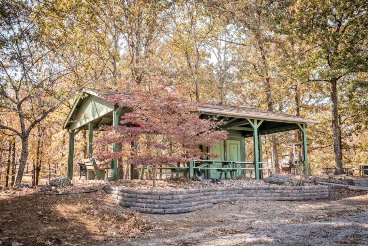 Resort Home On Half A Wooded Acres Sleeps Up To 14 Firepit For Smores Hot Springs Exterior photo